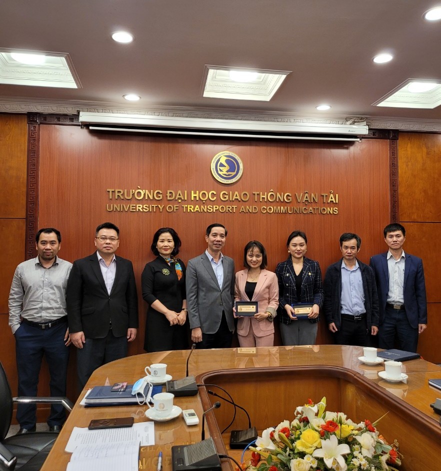 Trường Đại học Giao thông vận tải tiếp và làm việc với  Công ty TNHH Công nghệ Huawei Việt Nam