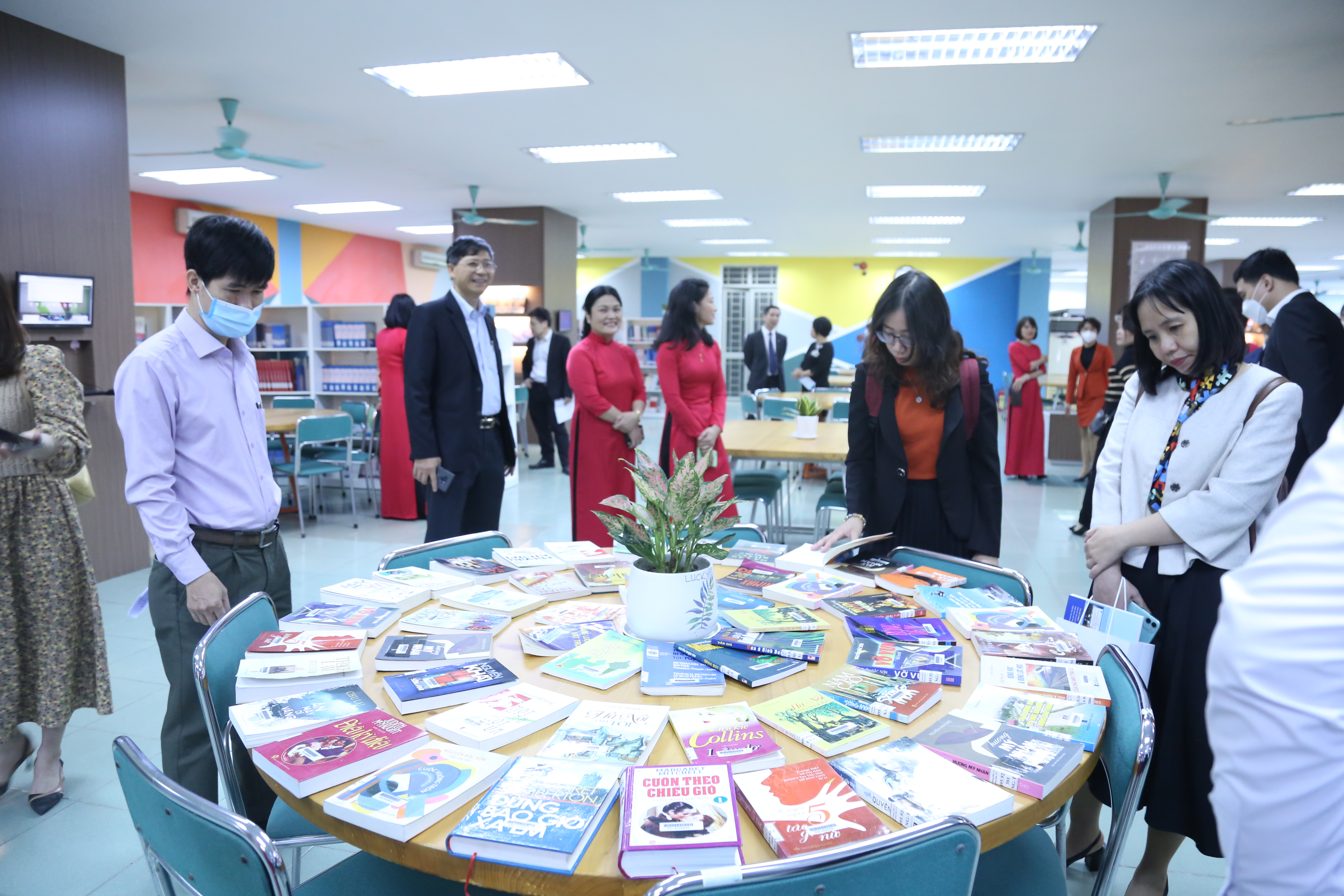 Khai mạc tuần lễ hưởng ứng "Ngày Sách và Văn hóa đọc Việt Nam"