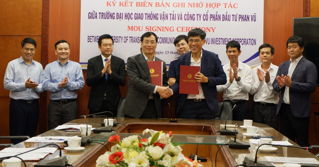 Phan Vũ Group ký kết thỏa thuận hợp tác với Trường Đại học Giao thông vận tải