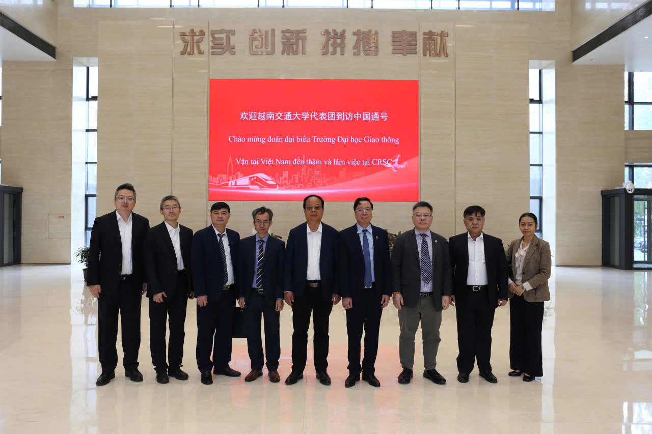Trường Đại học Giao thông vận tải làm việc với Tập đoàn Thông tin Tín hiệu Đường sắt Trung Quốc